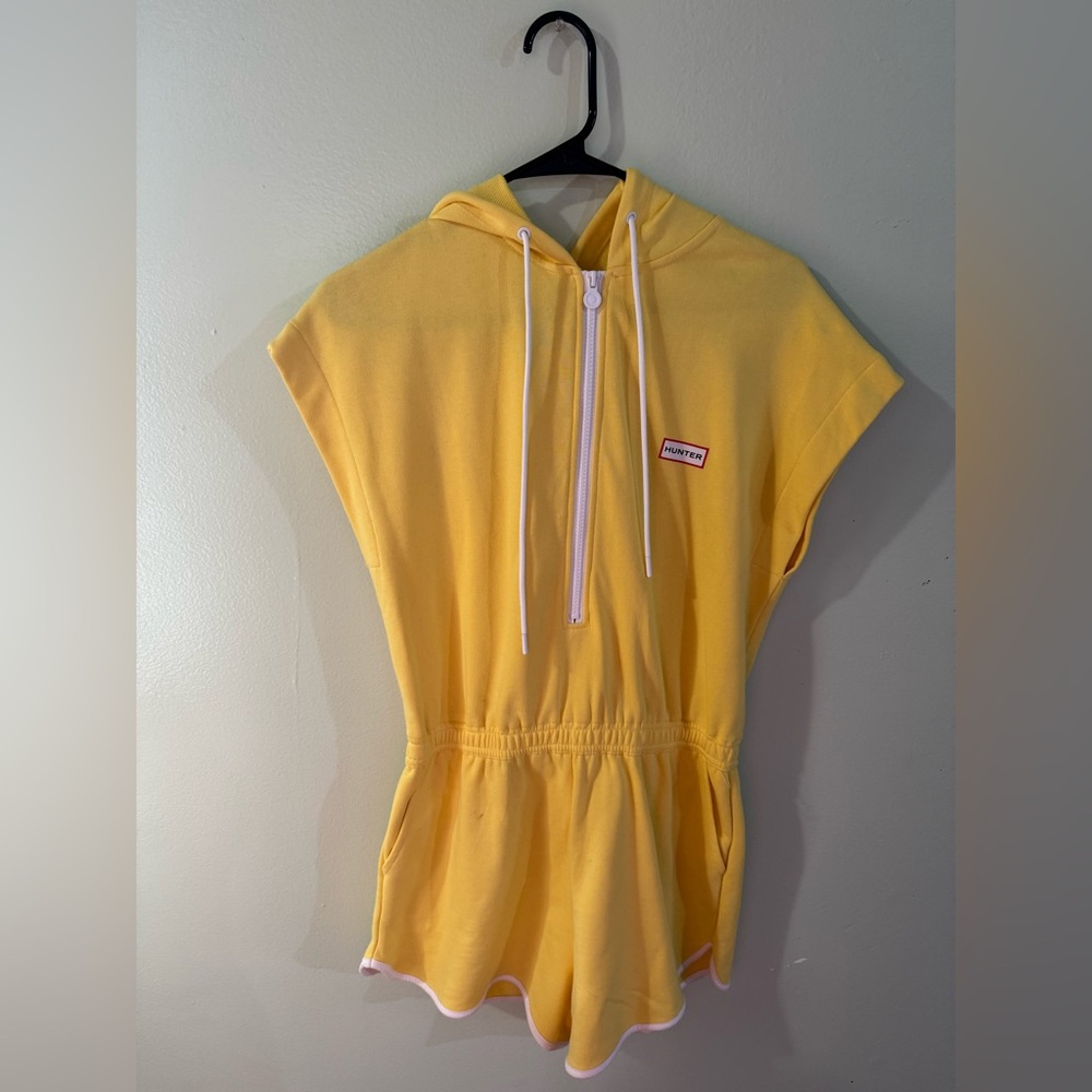 Hunter Yellow Hooded Jacket with White Zipper